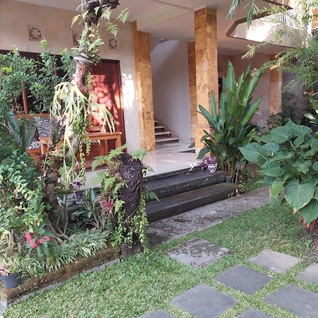 אובוד Gerhana Sari 2 Bungalows מראה חיצוני תמונה